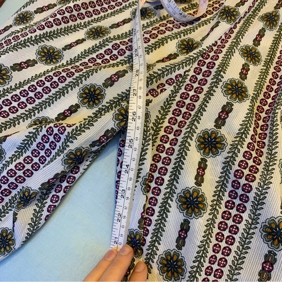 Printed halter neck jumpsuit - Picture 6 of 6